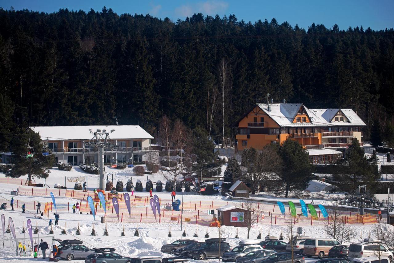 Slunecna Louka Отель 4*